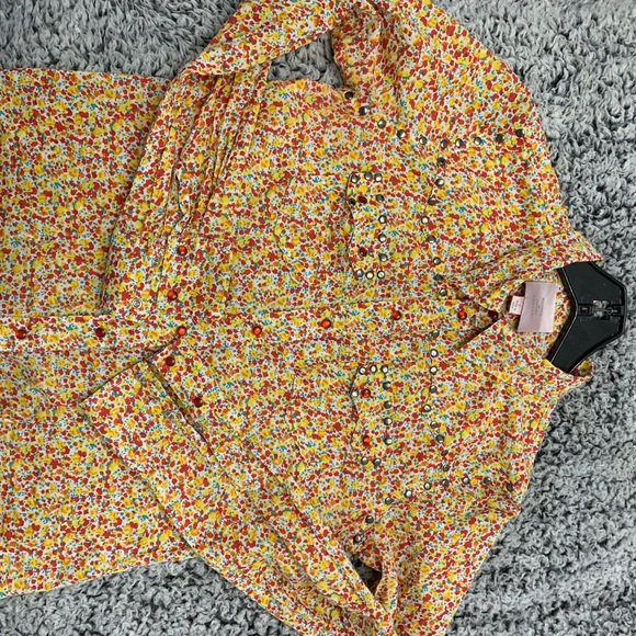 Romeo & Juliet couture junior size large button down shirt - Picture 5 of 9